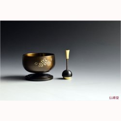 画像2: 国産仏具【伝統の黒光色：明蓮りん（みょうれんりん）彫金さくら　黒檀リン棒付】 送料無料 仏壇仏具 おりん リン