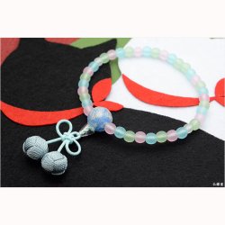 画像2: 国産【おこさま念珠：ちりめん花珠・正絹小田巻梵天房　水色】プラスチック製で安心・お手頃価格　ネコポス送料無料　数珠　片手念珠　こども数珠