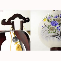 画像4: 特選　お盆提灯【岐阜提灯：大内行灯11号　天然木桜調・本絹製二重張り　牡丹に三重の塔】盆ちょうちん　行灯　盆用品　お盆飾り　新盆　初盆　色柄提灯