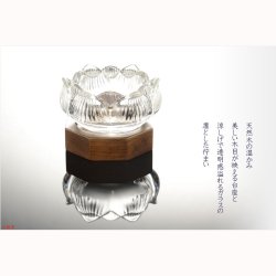 画像12: 【ご本尊＋大蓮ガラス仏具（胡桃）＋掛軸留め】仏具込み価格でお得・桐材・ミニモダン仏壇【未来・ブラック（黒）・仏具込み】15号・送料無料dairen15