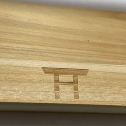 画像6: 軽い　壁掛け可能　モダン神棚　簡易神棚【雲井（クモイ）】)総スギ　お札立て　お札入れ　朱印帳立て 　雲文字　鳥居　送料無料