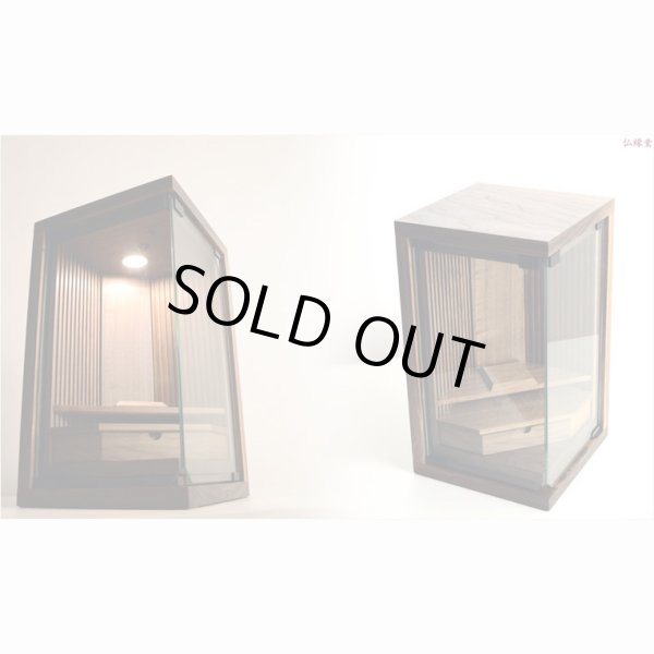 画像4: 国産仏壇・モダン仏壇【高級仏壇：天然ウォールナット総無垢・ラングル16号】LEDダウンライト付　小型仏壇・ミニ仏壇　送料無料