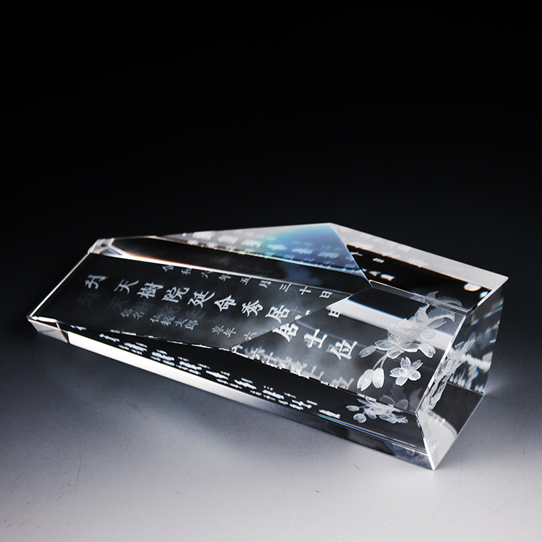 画像3: 位牌【世界に一つの特別：3Dクリスタル位牌　シャリア　無色照明】モダン位牌　オリジナル位牌　オーダーメイド　メモリアルモニュメント　仏壇　仏具　手元供養　送料無料